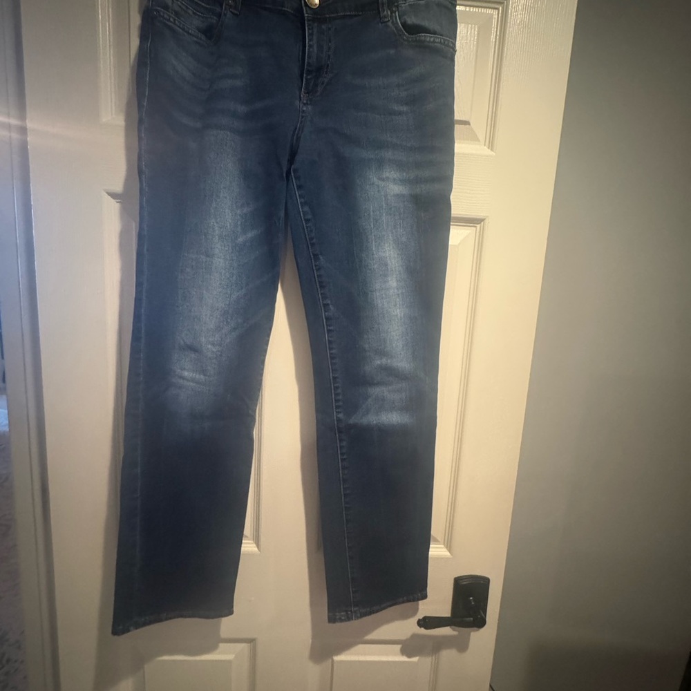 Kut from the Kloth Boyfriend Jeans in Medium Blue